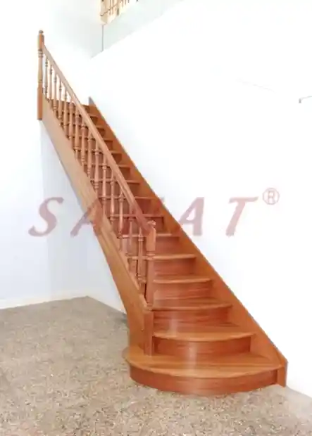 salondan düz merdiven