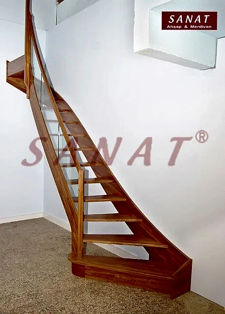 camlı ahşap merdiven